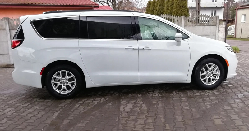 Chrysler Pacifica cena 184500 przebieg: 96800, rok produkcji 2022 z Sośnicowice małe 106